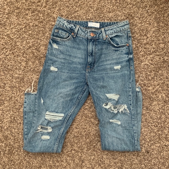 Bershka Ripped Slim Comfort Jeans - Picture 3 of 5